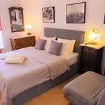 Vakantiehuis Bougainvillea Typical Town House - Private Rooftop Mykonos Town