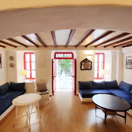 Holiday home Bougainvillea Typical Town House - Private Rooftop Mykonos Town