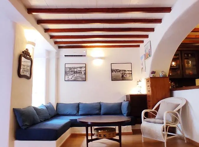 Bougainvillea Typical Town House - Private Rooftop Mykonos Town