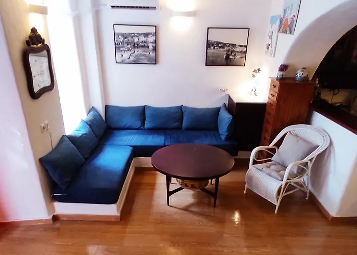 Bougainvillea Typical Town House - Private Rooftop Vakantiehuis